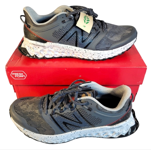 New Balance Fresh Foam Garo Trail Running Shoes Mismatched Sizes 9 Left 10 Right - Picture 1 of 14